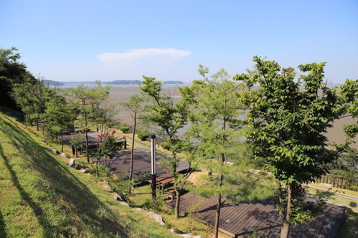 섬뜰아래 사진