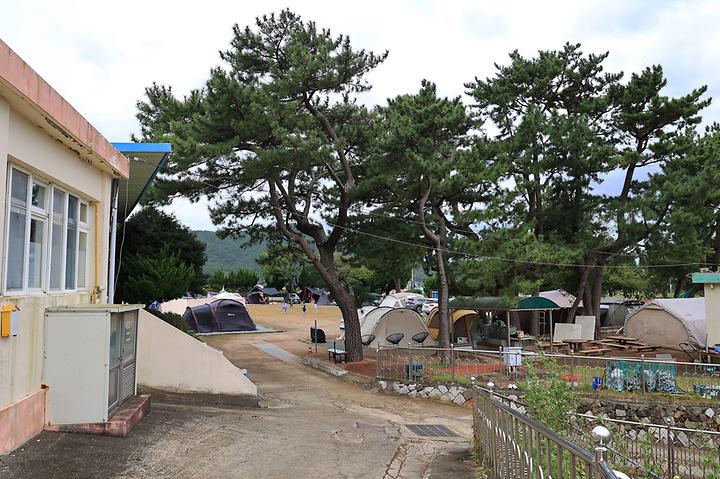 한산도 충무공교실 야영장 캠핑장 사진