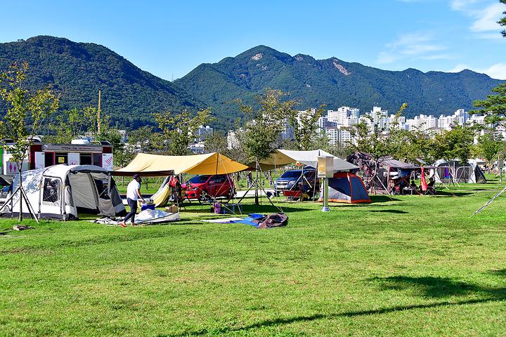 황산문화체육공원 국민여가캠핑장 캠핑장 사진